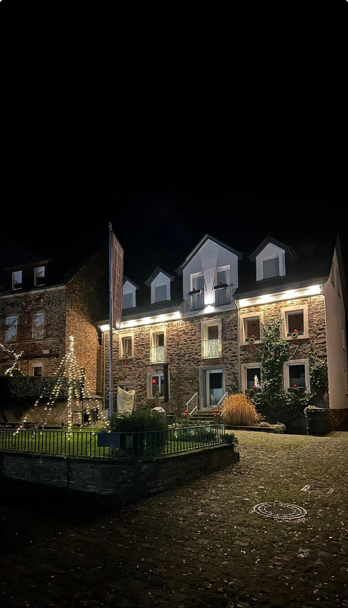 Apartments Am Moselufer Bruttig-Fankel Exteriör bild